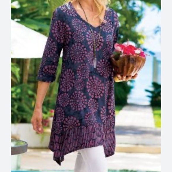 Soft Surroundings Printed V-Neck Asymmetric Tunic - Picture 3 of 13